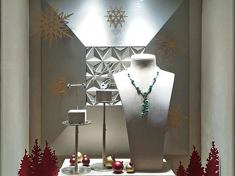 Larry Jewelry 珠宝 | 珠宝零售店铺节日橱窗视觉展陈