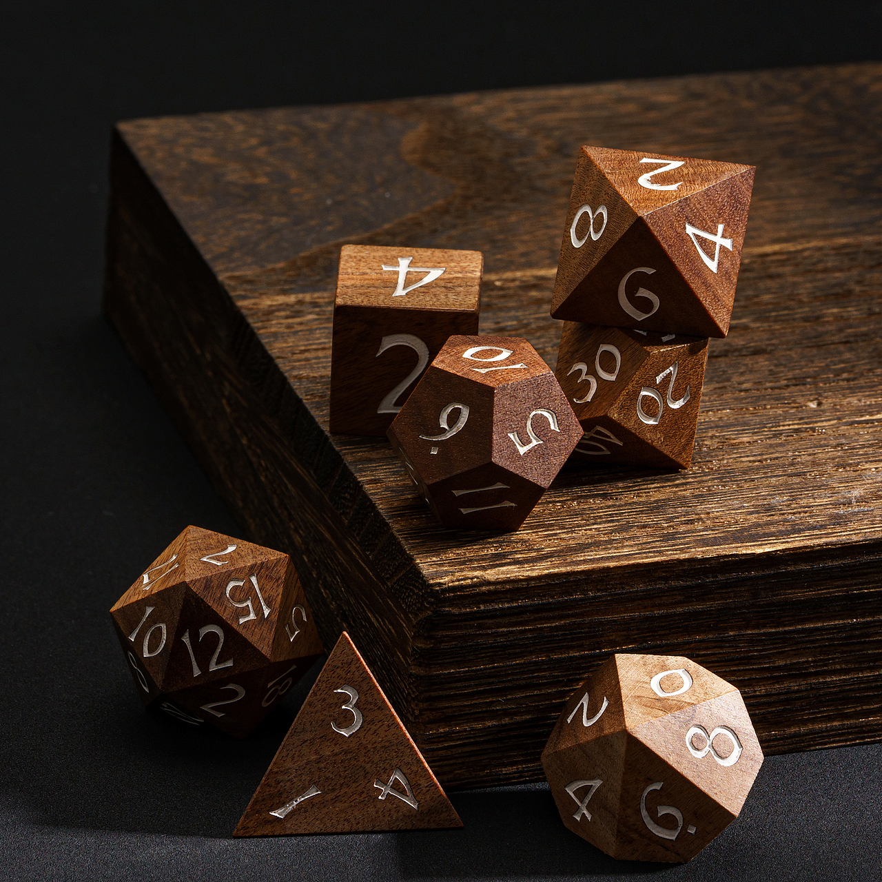 简单产品展示（图ZMzgwMjcxMTM2） - 产品摄影 - 站酷设计师老猫枕咸鱼呀原创素材 - 站酷ZCOOL