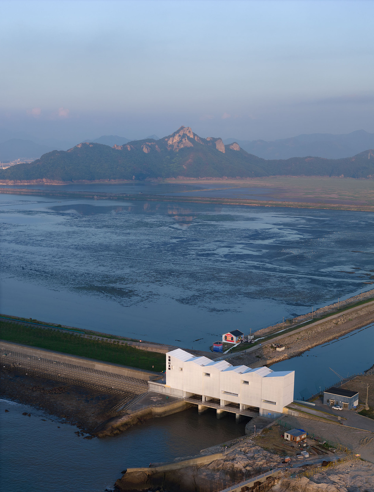 “山海之界”- 象山饭桶营地山水闸改造(图ZMzgwMzQxMDg4) - 建筑设计 - 站酷设计师星球建筑事务所原创素材 - 站酷ZCOOL