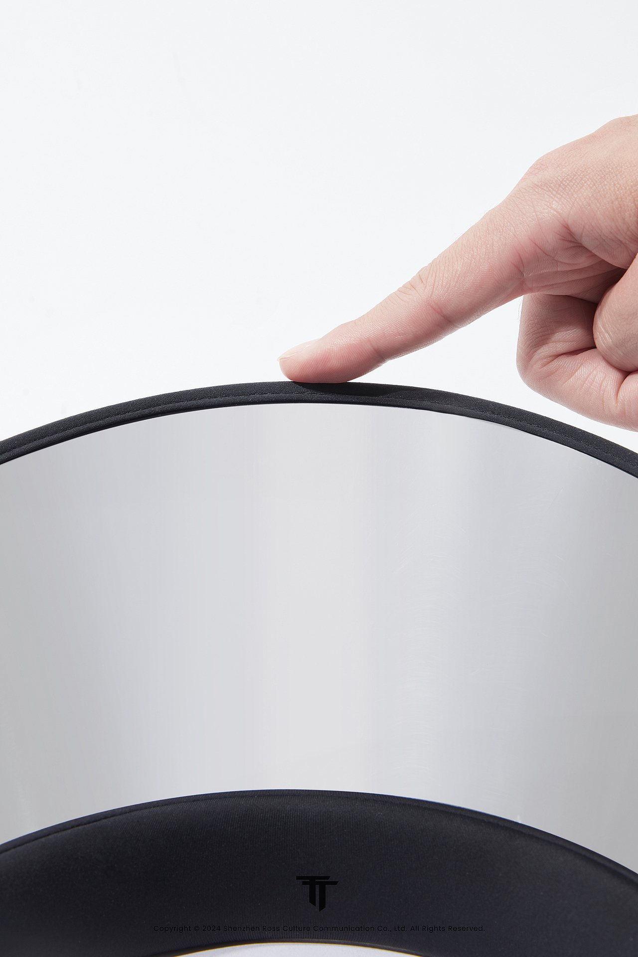 白底静物｜蕉下Beneunder帽子细节白底图