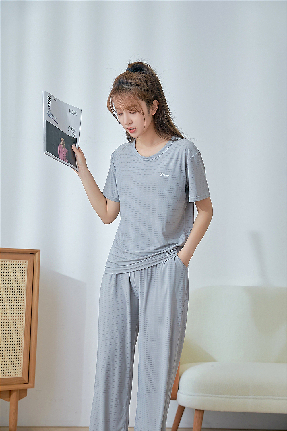 义乌家居服拍照，家居睡衣睡袍模特场景拍摄（图ZMzgwNDM4MzAw） - 人像摄影 - 站酷设计师义乌大橙摄影韦波原创素材 - 站酷ZCOOL