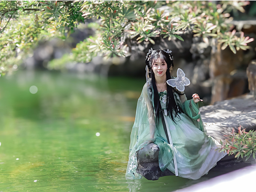 “那你就叫我的小名吧，我叫妙妙”