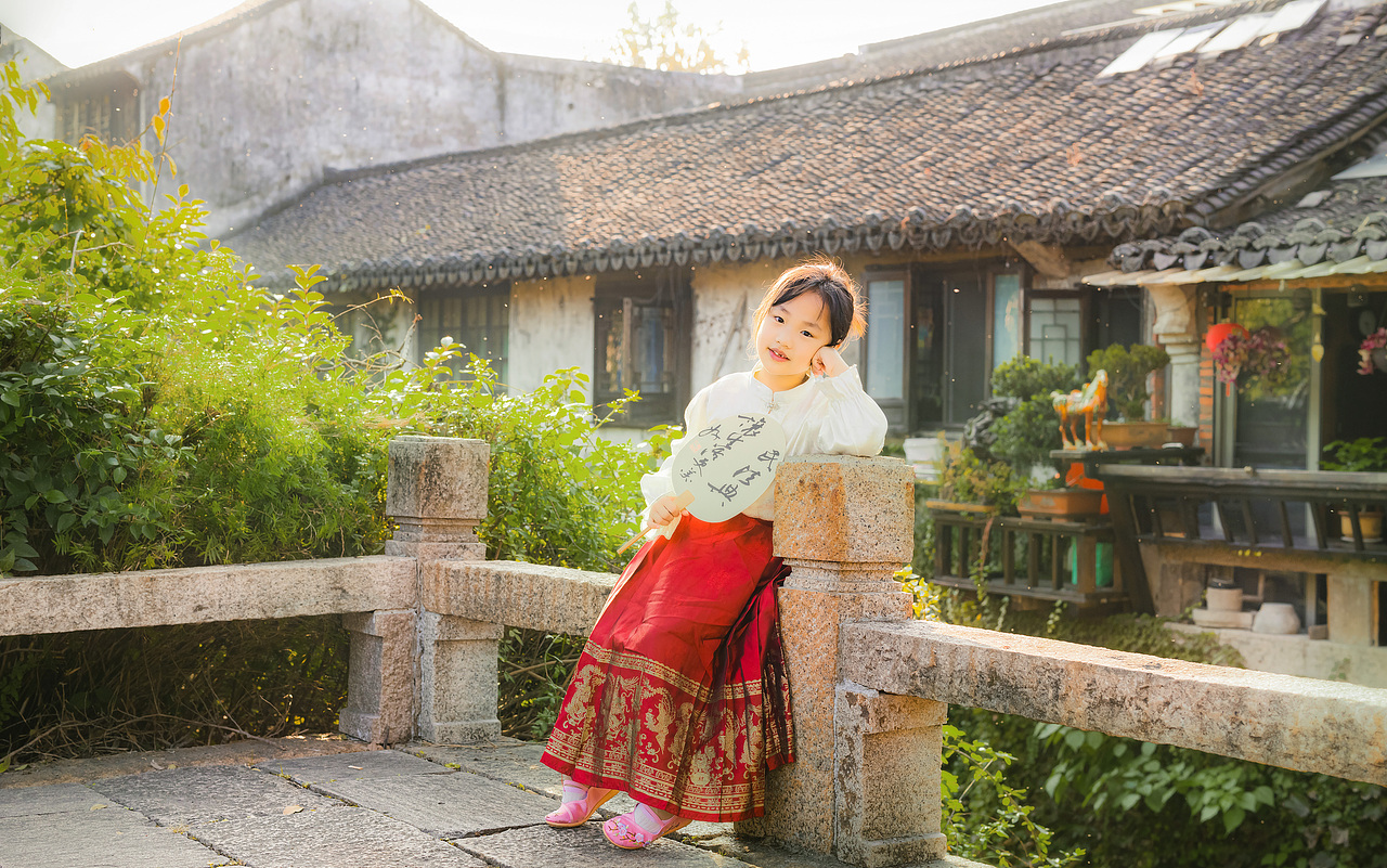 逛古镇去咯（图ZMzgwNjU0Njc2） - 风光摄影 - 站酷设计师九堡刘德华原创素材 - 站酷ZCOOL