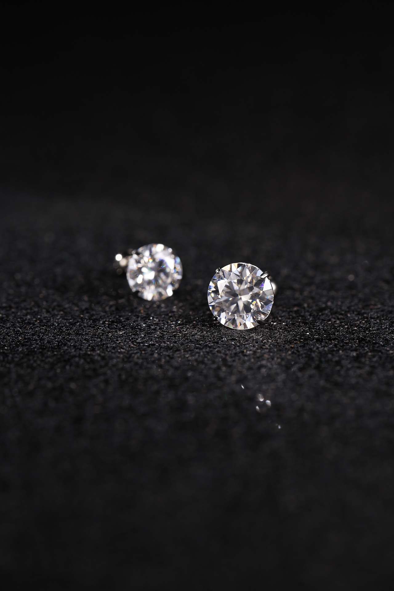 莫桑钻球底耳钉（图ZMzgwNjc4NTY0） - 产品摄影 - 站酷设计师cous原创素材 - 站酷ZCOOL