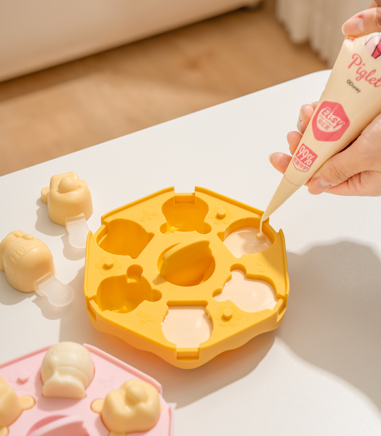 小熊维尼铂金硅胶模具-创意拍摄