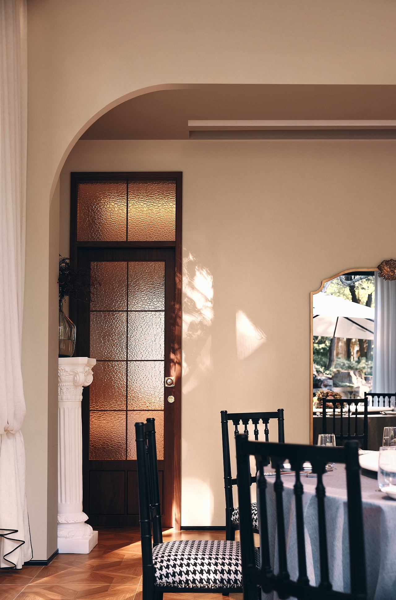 【布道小品】之 · 外 | CHEEWAY 湖心岛首店（图ZMzgwODkwMDA0） - 酒店餐饮设计 - 站酷设计师布道设计原创素材 - 站酷ZCOOL