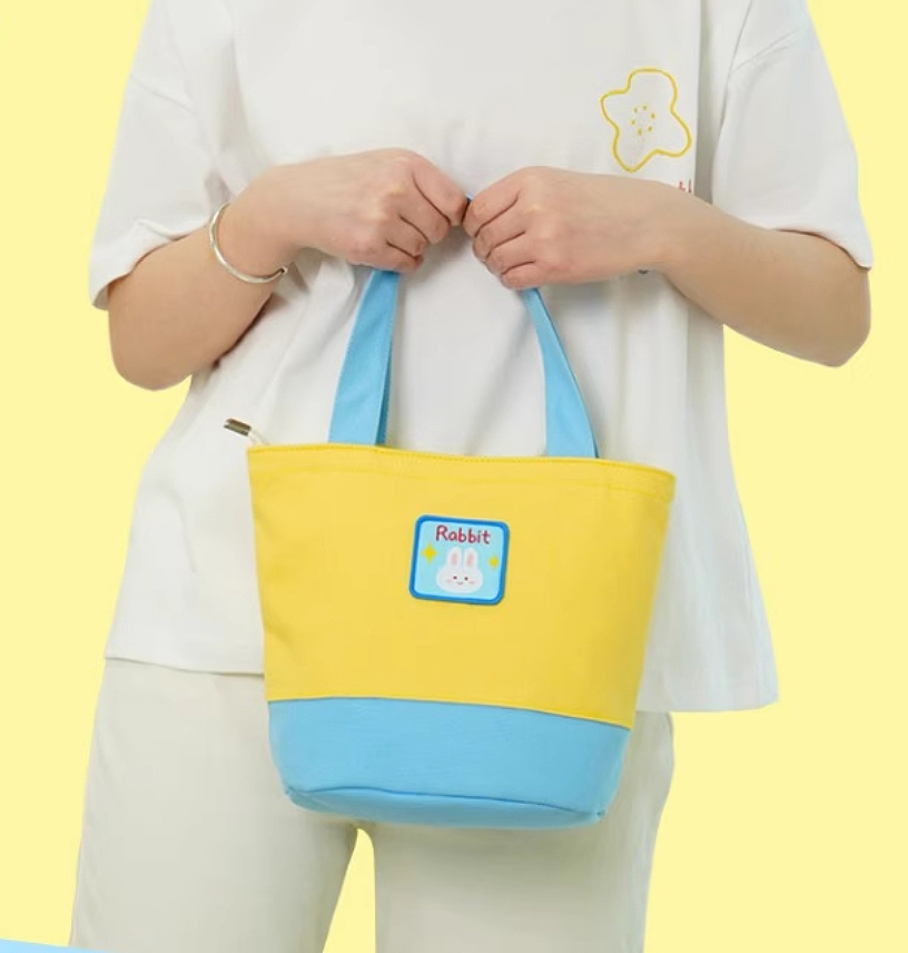 元气小兔手拎包设计（图ZMzgwOTA1MDk2） - 生活用品 - 站酷设计师子沐插画原创素材 - 站酷ZCOOL