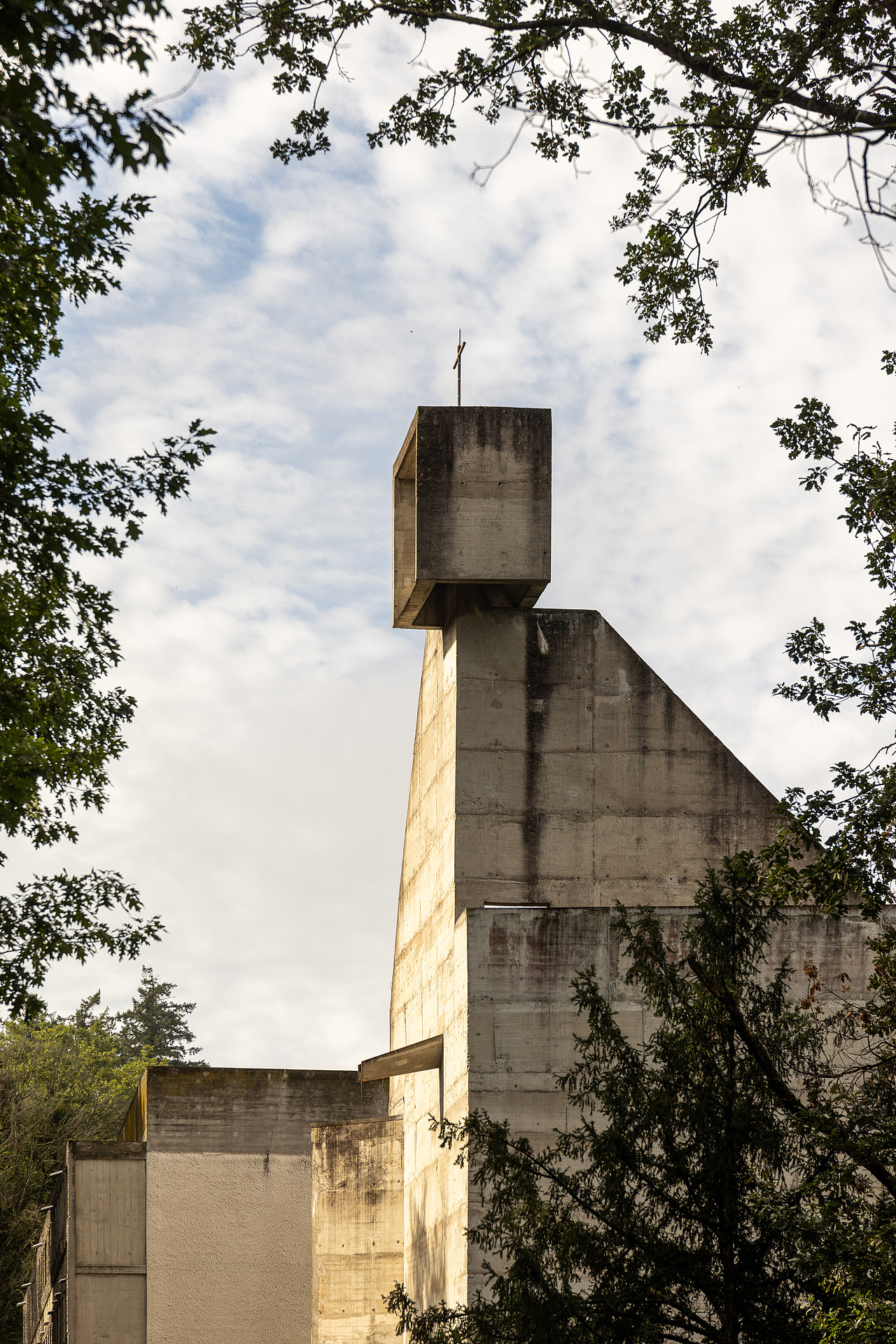 建筑摄影|法国里昂|柯布西耶|拉图雷特修道院