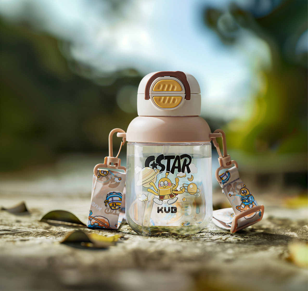 AI摄影/母婴摄影/【可优比】儿童保温杯（图ZMzgwOTU2MDU2） - 产品摄影 - 站酷设计师仓仓摄影原创素材 - 站酷ZCOOL