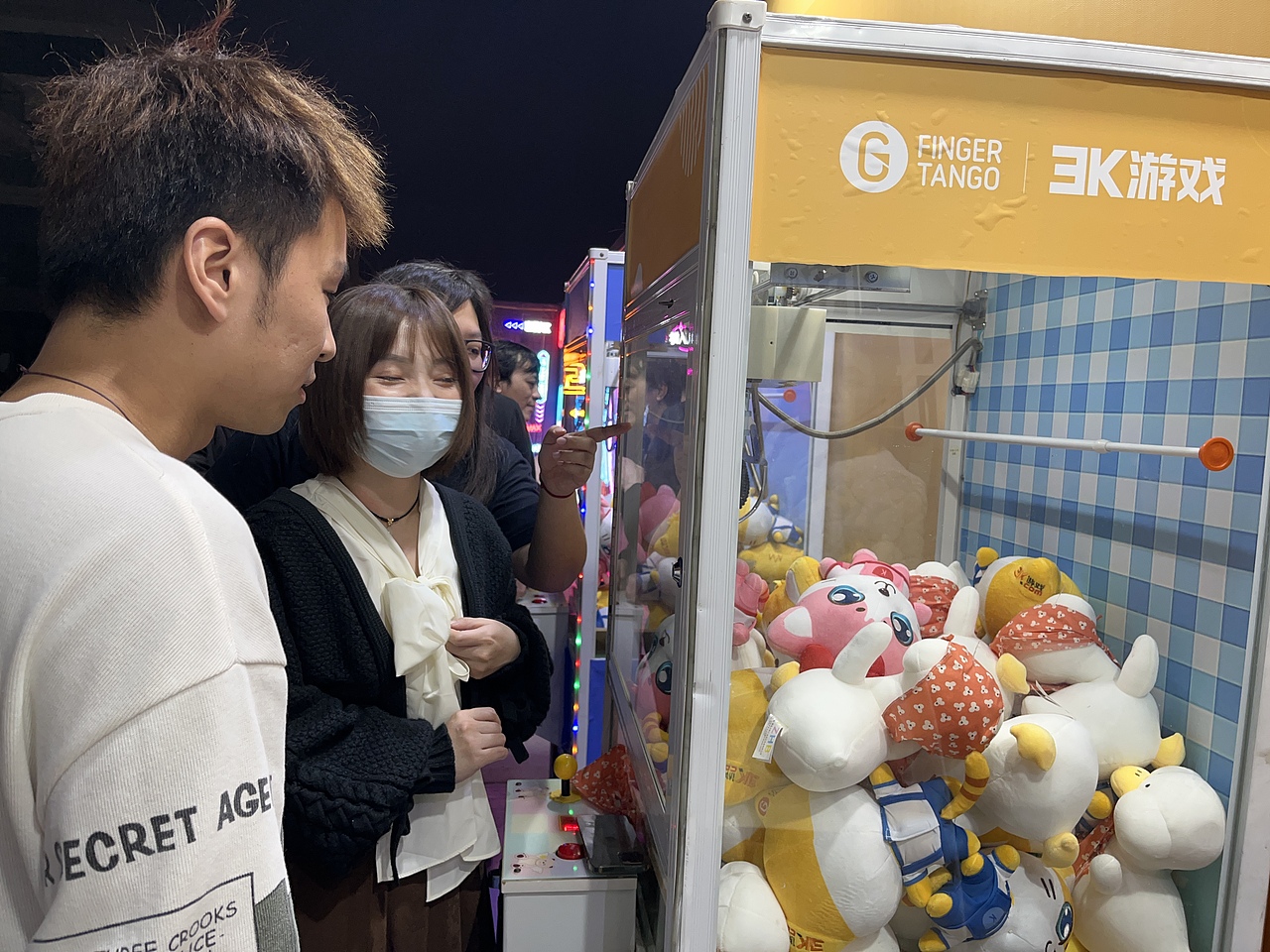 娃娃机出租 夹公仔机出租 娃娃机租赁_娃娃机厂家直租（图ZMzgxMDg4NTEy） - 电子产品 - 站酷设计师极速联盟9DVR原创素材 - 站酷ZCOOL