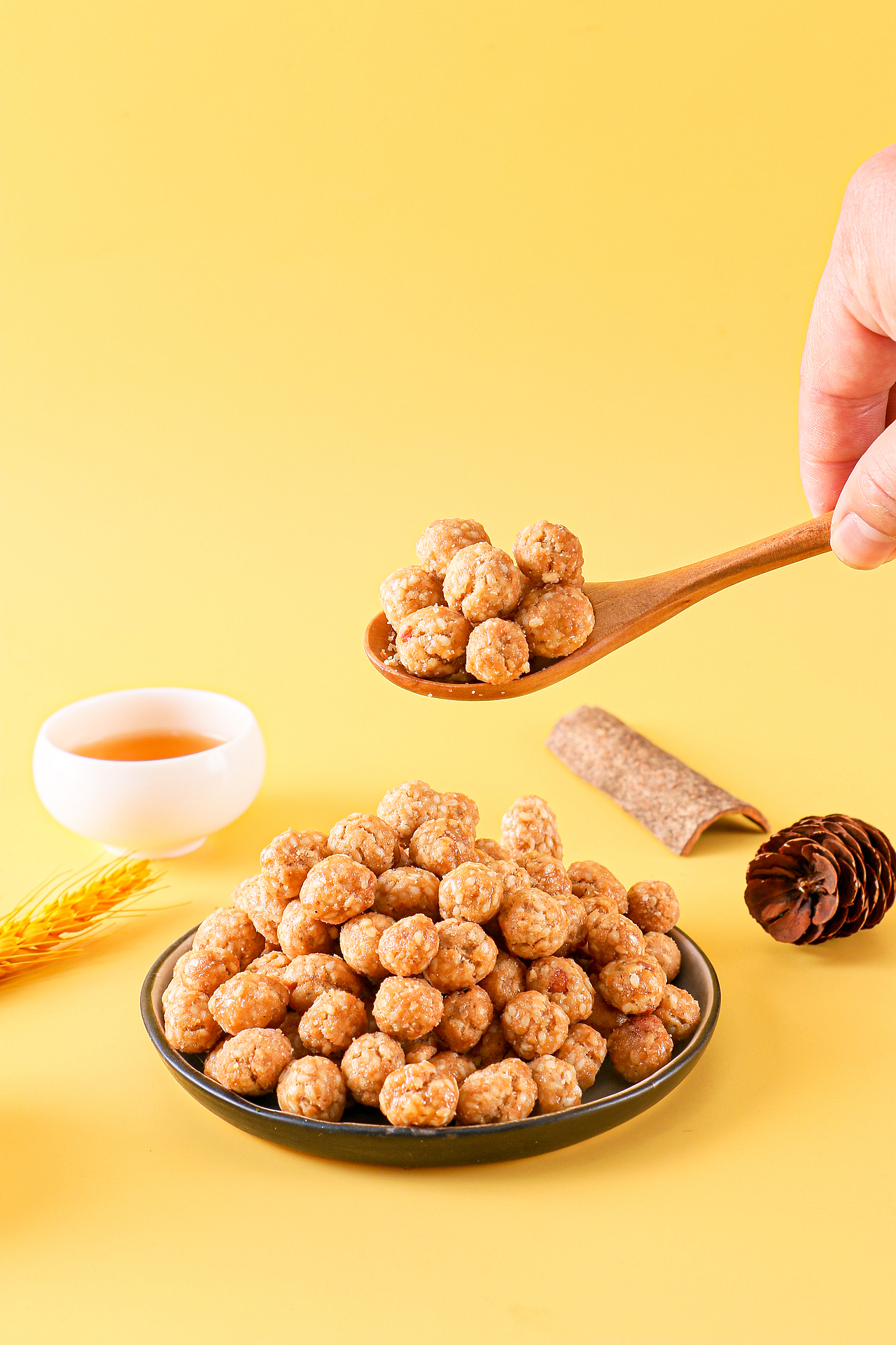 香酥芝麻花生豆多味花生蜂蜜芝麻鱼皮花生坚果炒货（图ZMzgxMTY4NTM2） - 产品摄影 - 站酷设计师光绪摄影工作室原创素材 - 站酷ZCOOL