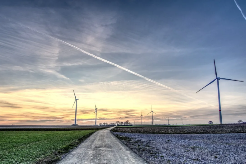 自愿碳市场与个人碳资产：迈向绿色经济的新路径（图ZMTQ5NTg0NjQ=） - 观点 - 站酷设计师绿能数科原创素材 - 站酷ZCOOL