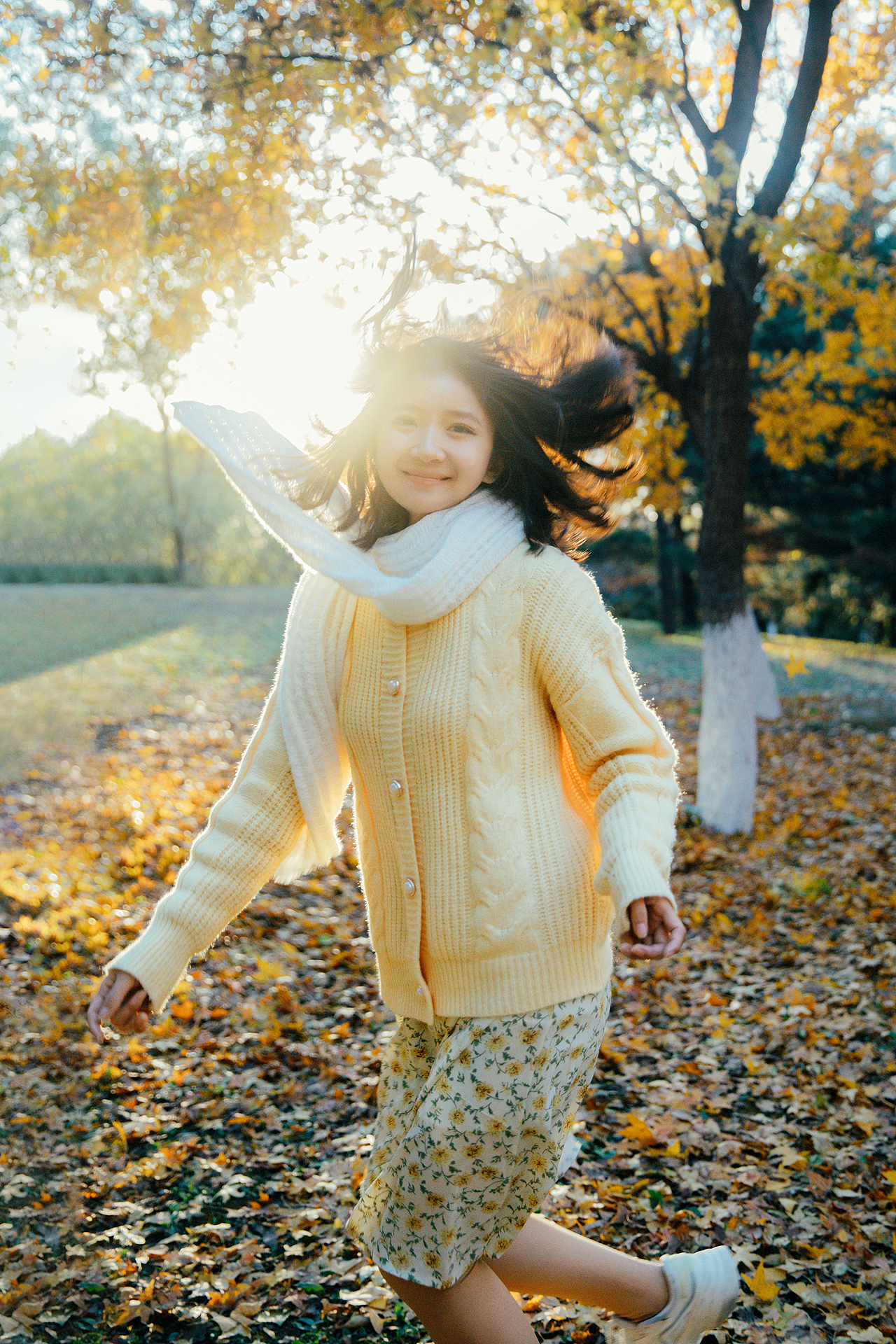 一叶知秋（图ZMzgxMjA2OTA4） - 人像摄影 - 站酷设计师笔画年华原创素材 - 站酷ZCOOL