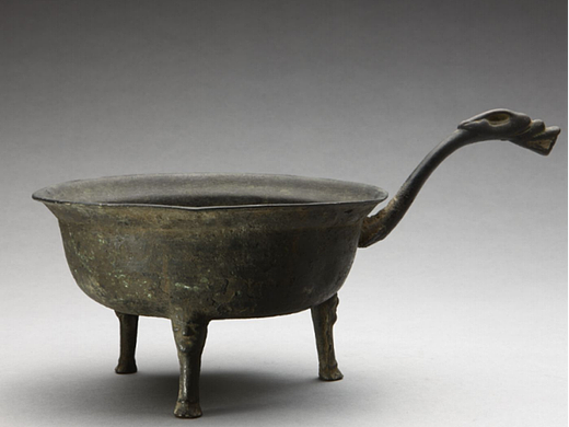 故宫 | 温鐎渡茶 跃龙煮茶锅