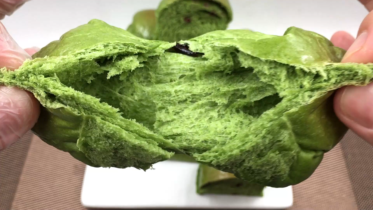 抹茶超软小面包 ,一口沦陷的清新滋味。