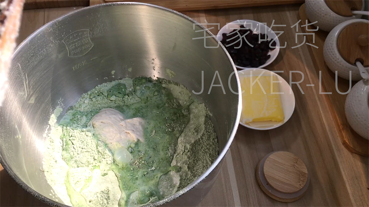 抹茶超软小面包 ,一口沦陷的清新滋味。