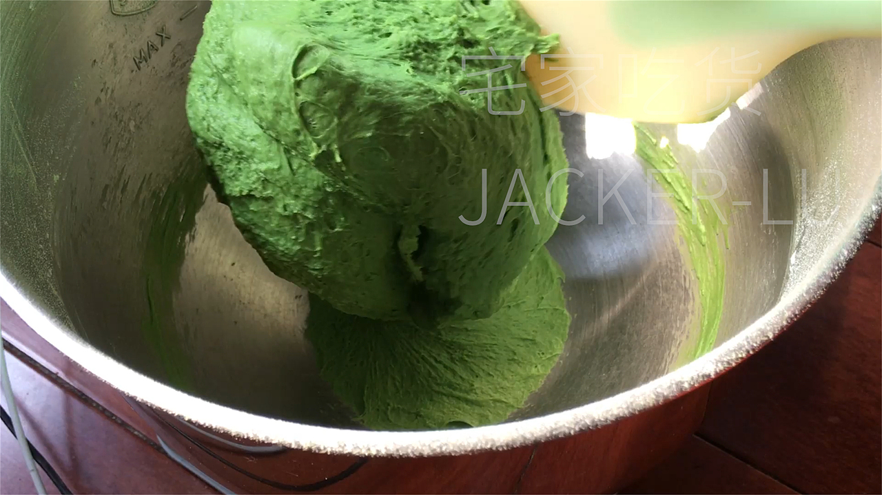 抹茶超软小面包 ,一口沦陷的清新滋味。