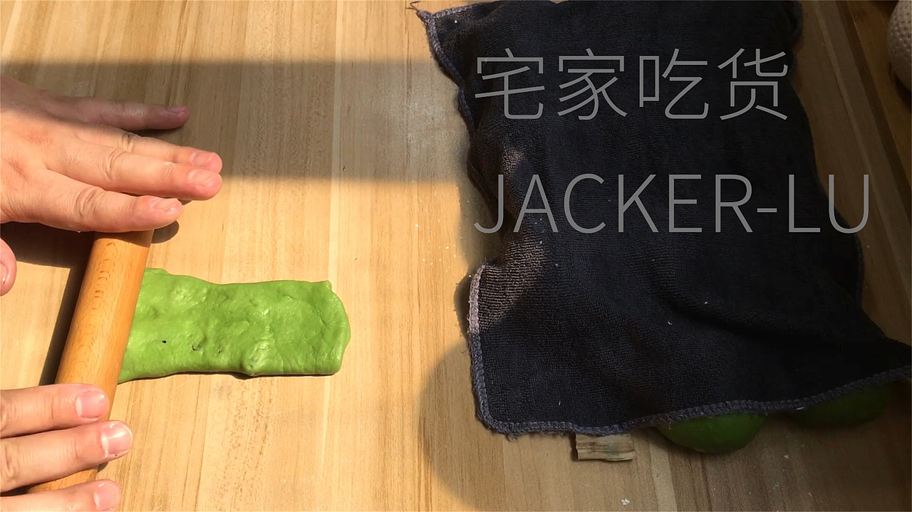 抹茶超软小面包 ,一口沦陷的清新滋味。