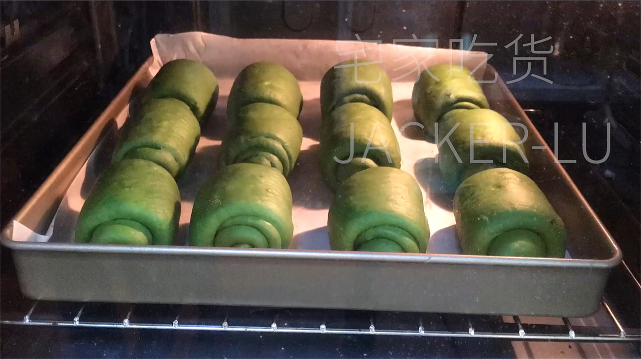 抹茶超软小面包 ,一口沦陷的清新滋味。