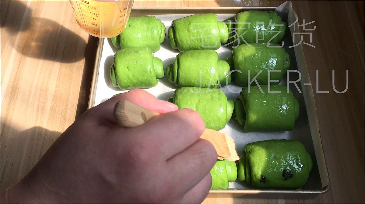 抹茶超软小面包 ,一口沦陷的清新滋味。