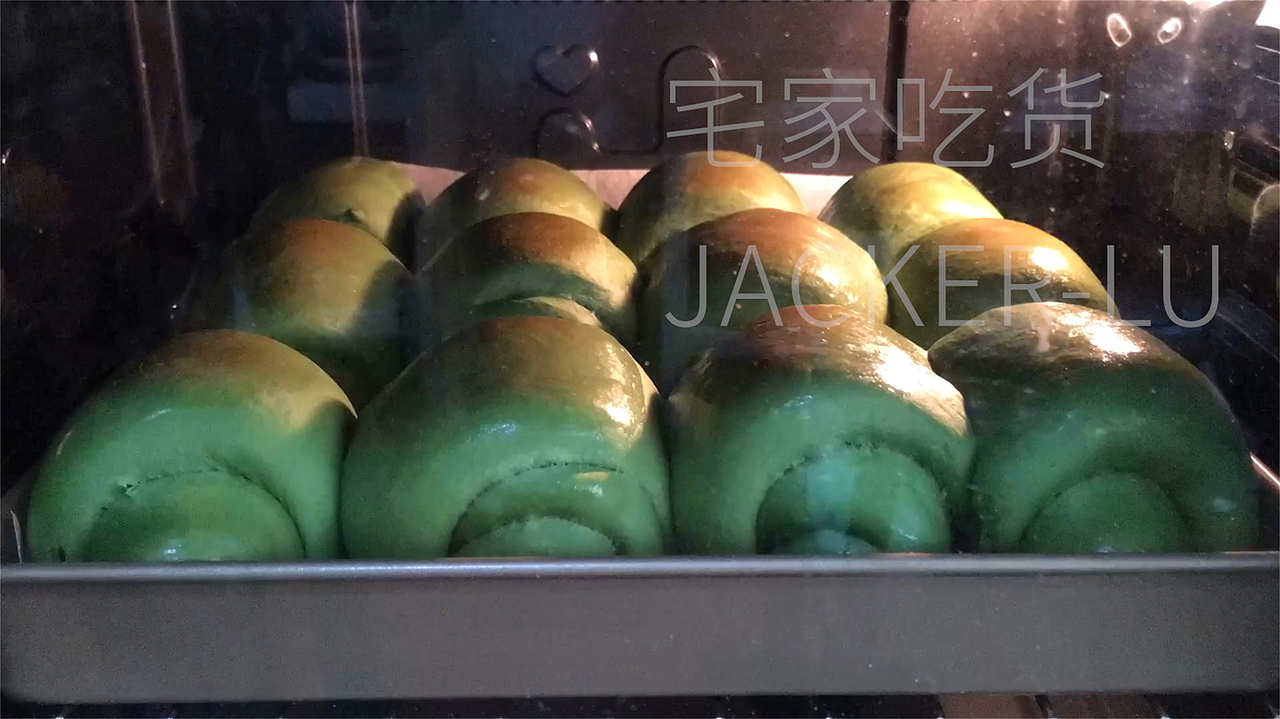 抹茶超软小面包 ,一口沦陷的清新滋味。