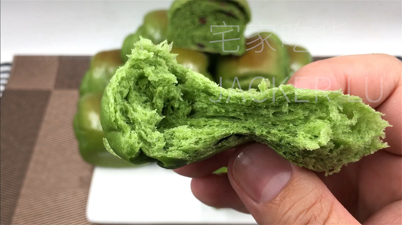 抹茶超软小面包 ,一口沦陷的清新滋味。