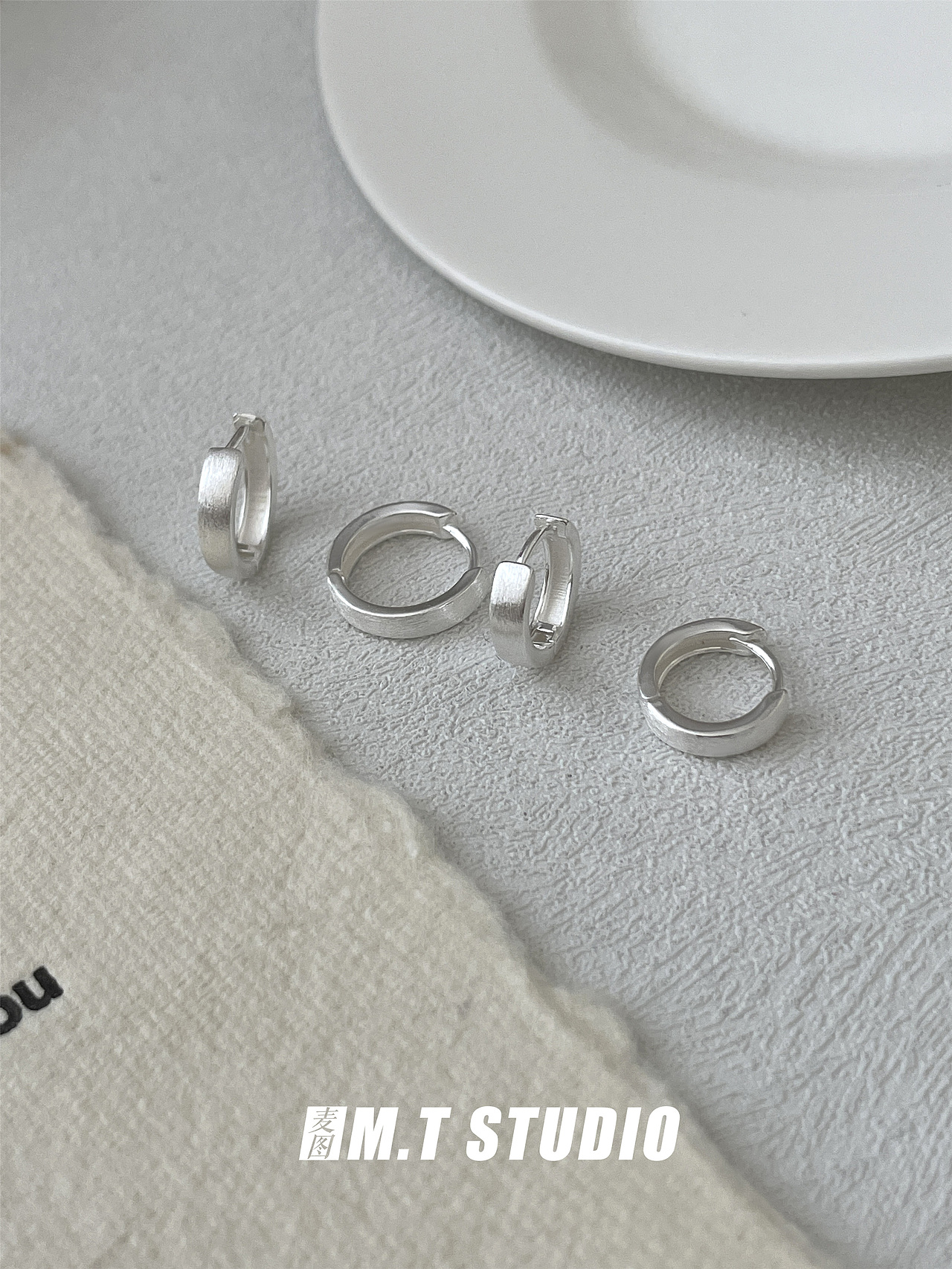 银饰戒指耳环吊坠首饰饰品拍摄（图ZMzgxMzAwMDE2） - 产品摄影 - 站酷设计师麦图商业摄影原创素材 - 站酷ZCOOL