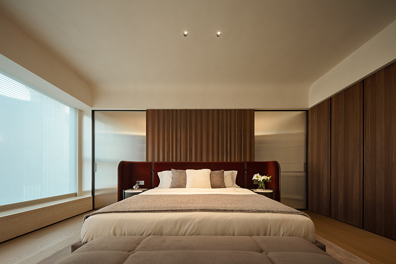 鸿艺源：城央之上538m²书香萦绕、艺术气质拉满的家！（图ZMzgxMzU3MDgw） - 家装设计 - 站酷设计师鸿艺源设计原创素材 - 站酷ZCOOL