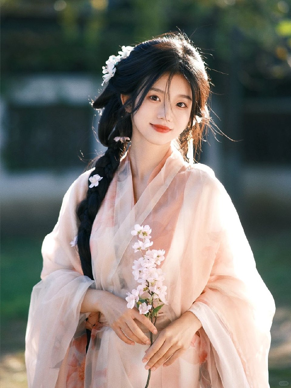 古韵风华:胶片中的汉服佳人