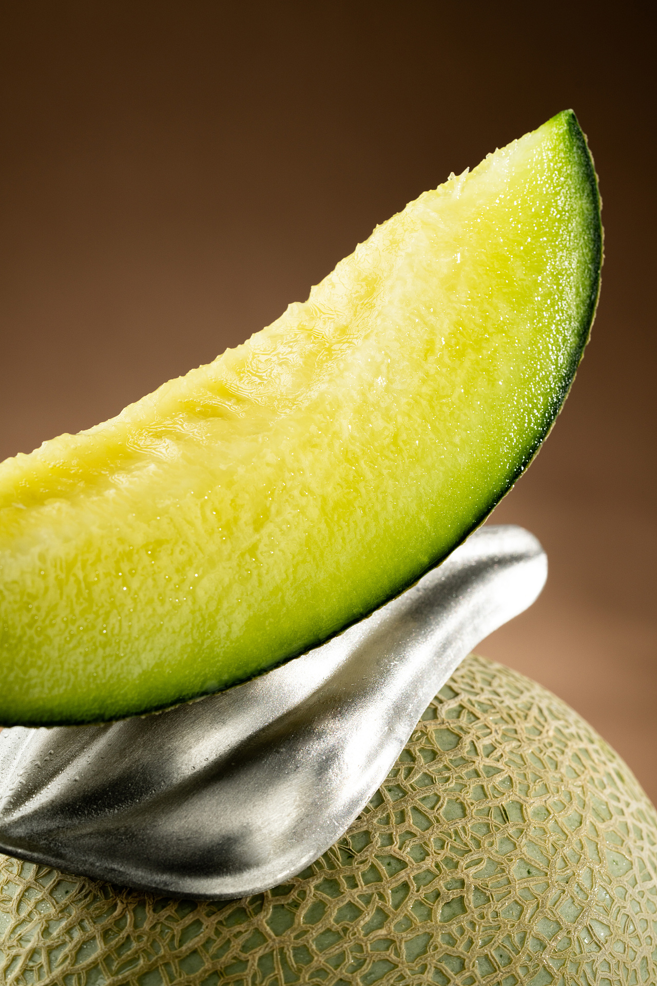 枚瓏蜜瓜飲品海報(bào)拍攝案例（圖ZMzgxMzkwODc2） - 產(chǎn)品攝影 - 站酷設(shè)計(jì)師林澗攝影原創(chuàng)素材 - 站酷ZCOOL