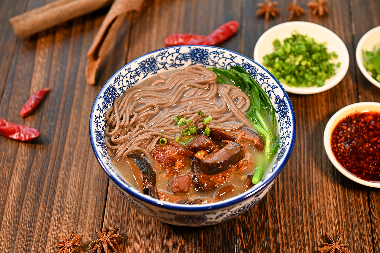 中式餐饮荞麦饸饹面