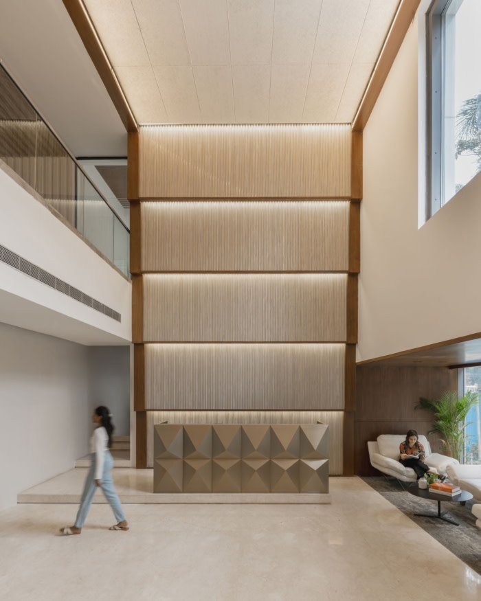 简洁的线条和与空间的无缝融合 反映了精确和克制的设计理念