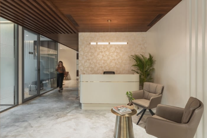 简洁的线条和与空间的无缝融合 反映了精确和克制的设计理念