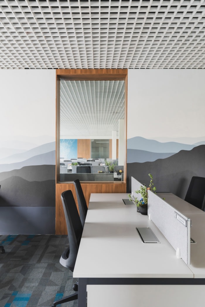 简洁的线条和与空间的无缝融合 反映了精确和克制的设计理念