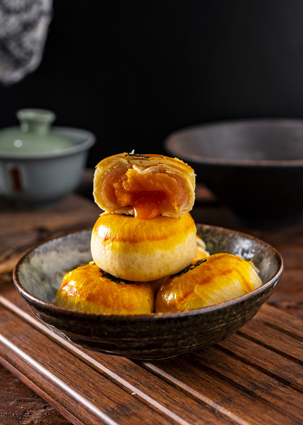 雪媚娘传统糕点心美食营养早餐年货送礼 流芯蛋黄中秋（图ZMzgxNDkwNDU2） - 美食摄影 - 站酷设计师光绪摄影工作室原创素材 - 站酷ZCOOL