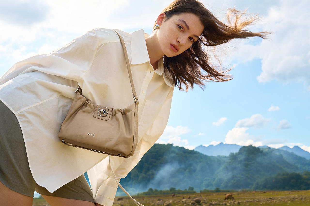 女包拍摄｜HONGU ONLINE（图ZMzgxNTEzNDY0） - 时尚/艺术摄影 - 站酷设计师森斯广告SENSI原创素材 - 站酷ZCOOL