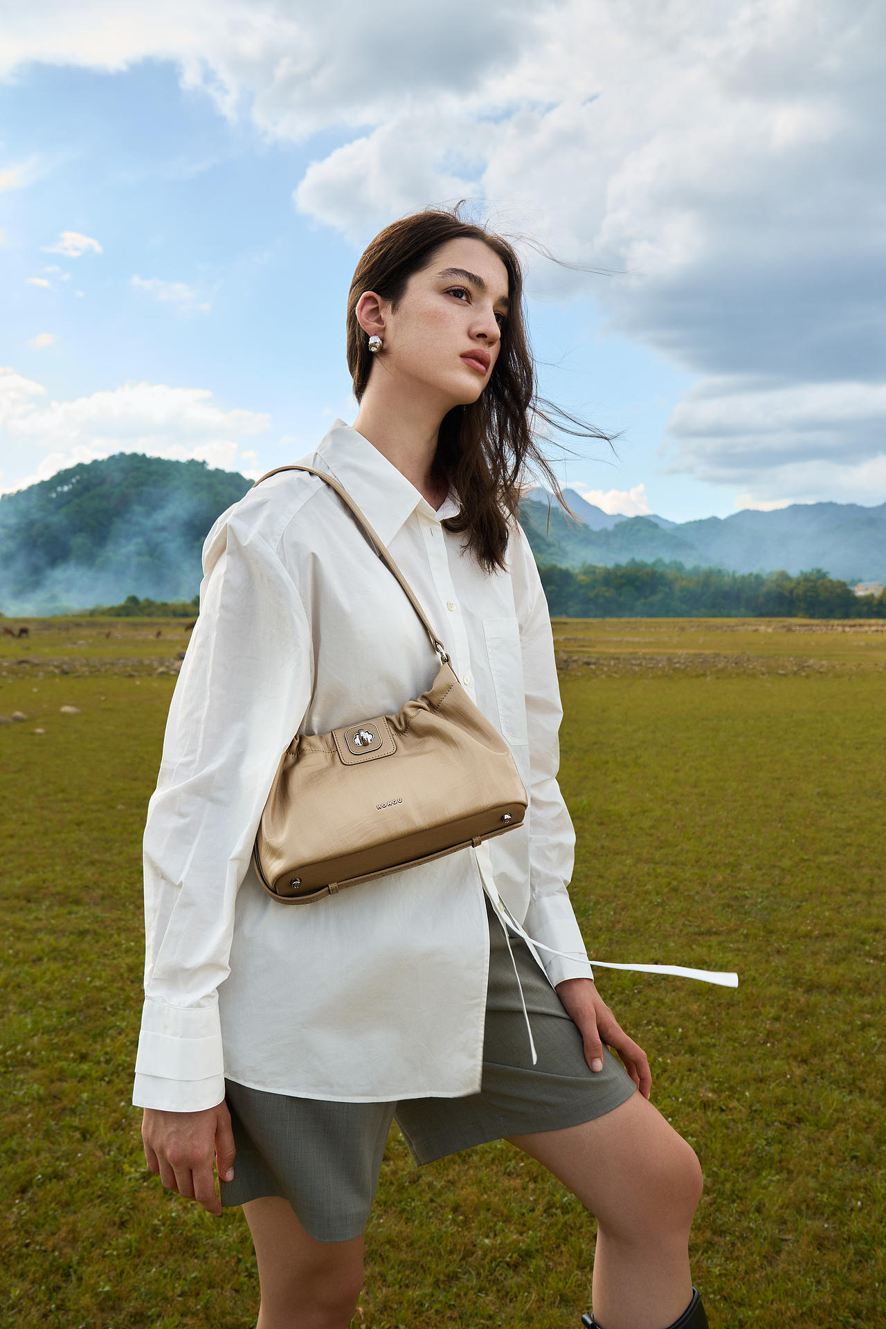 女包拍摄｜HONGU ONLINE（图ZMzgxNTEzNDY4） - 时尚/艺术摄影 - 站酷设计师森斯广告SENSI原创素材 - 站酷ZCOOL