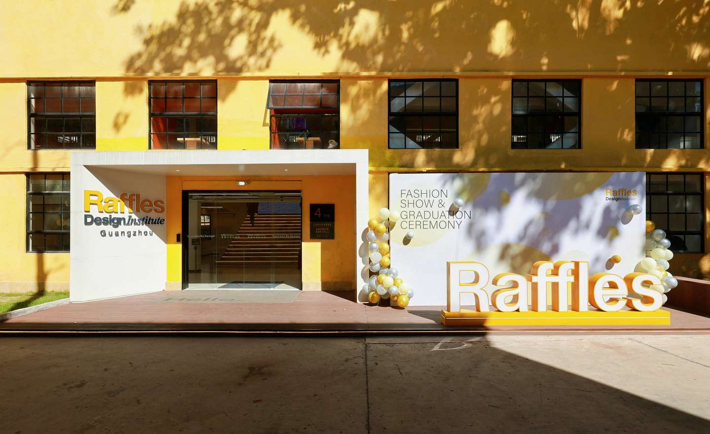 2024莱佛士时装秀暨毕业典礼精彩回顾！（图ZMTQ5NjE5NjQ=） - 资讯 - 站酷设计师莱佛士设计学院原创素材 - 站酷ZCOOL