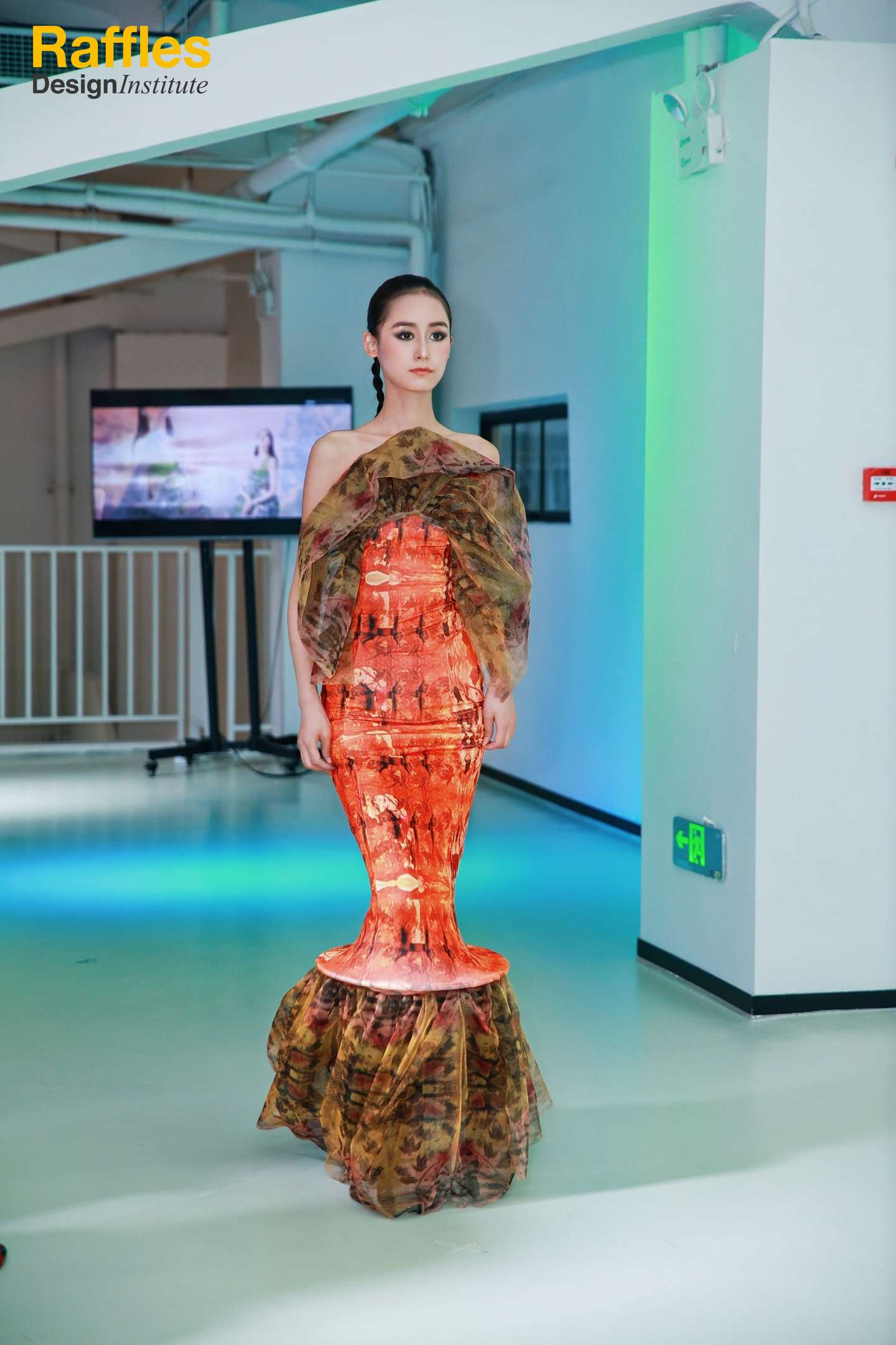 2024莱佛士时装秀暨毕业典礼精彩回顾！（图ZMTQ5NjIwMDg=） - 资讯 - 站酷设计师莱佛士设计学院原创素材 - 站酷ZCOOL