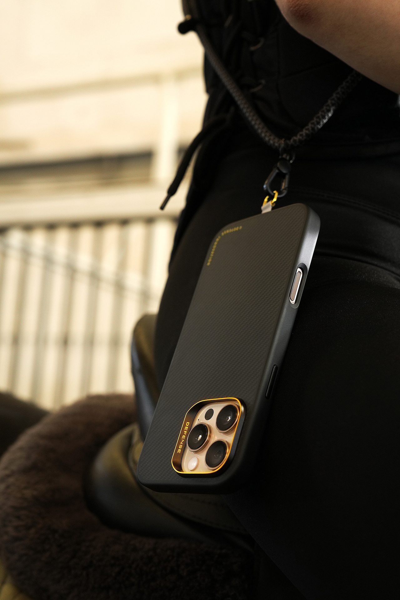 马场iphone16手机壳拍摄（图ZMzgxNTQyOTA0） - 产品摄影 - 站酷设计师韋韋韋維斯原创素材 - 站酷ZCOOL