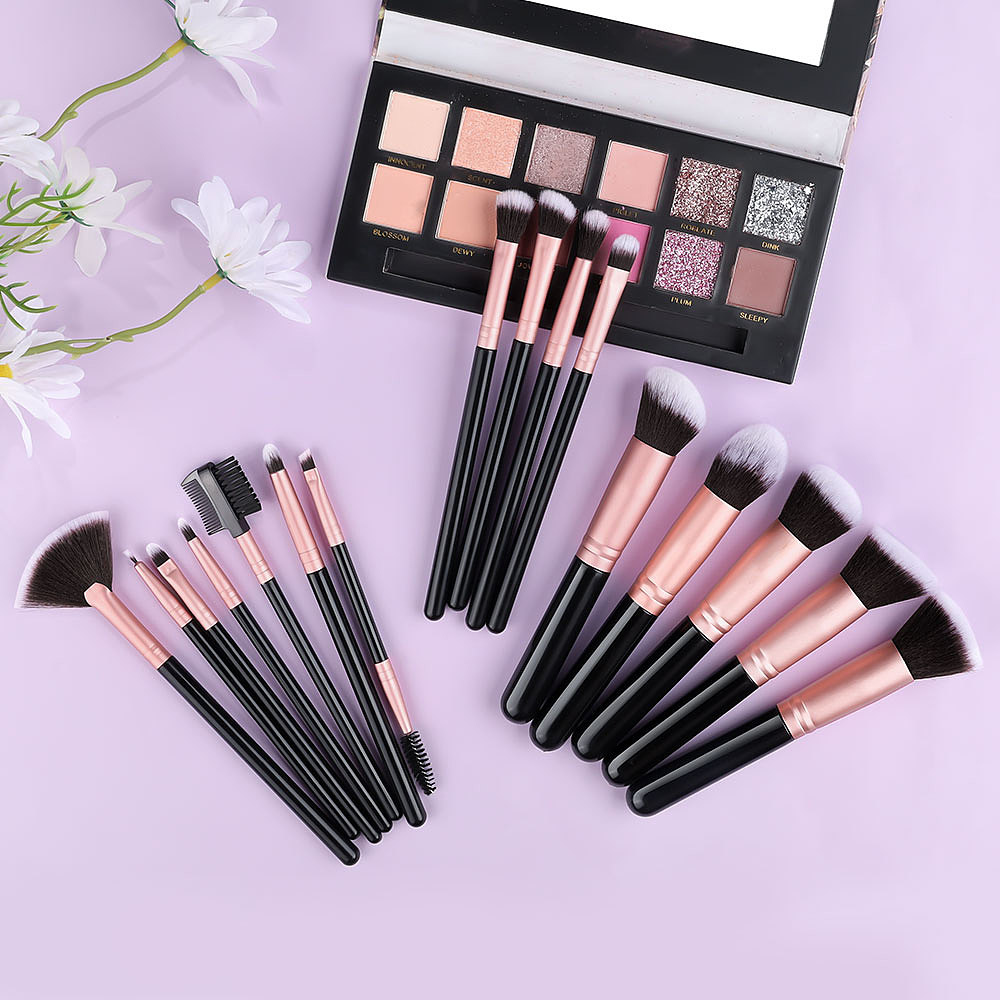 化妆刷拍摄&精修（图ZMzgxNjg4NzQw） - 产品摄影 - 站酷设计师桨茈_Erika原创素材 - 站酷ZCOOL