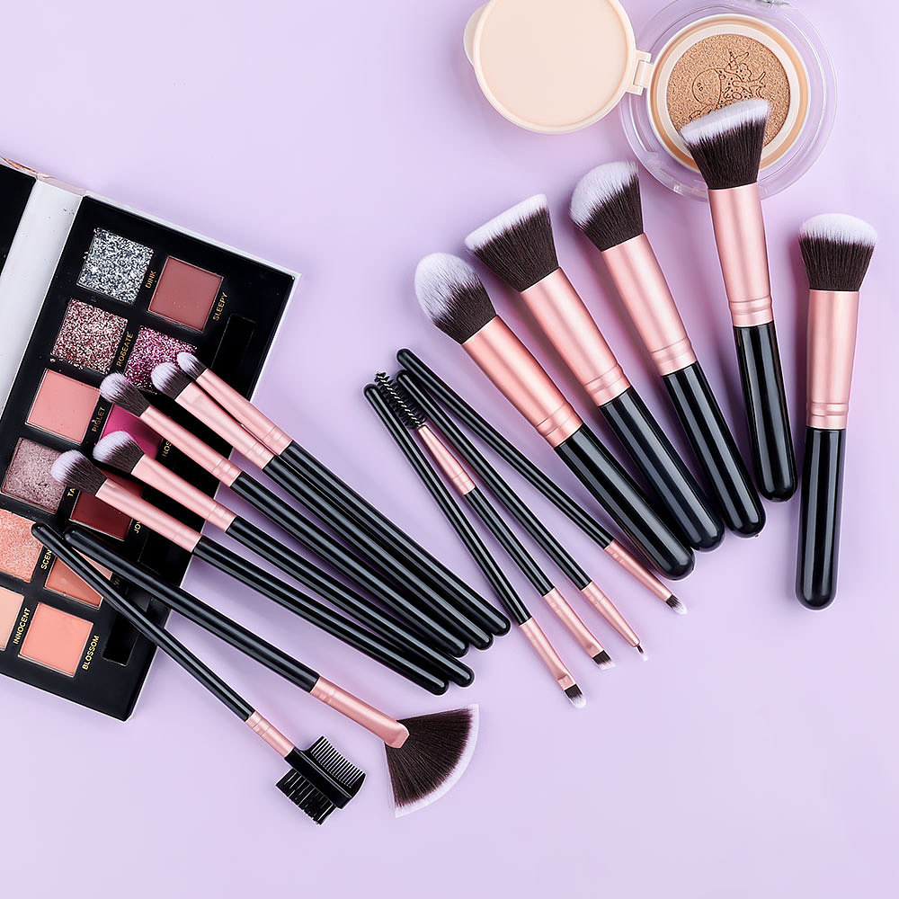 化妆刷拍摄&精修（图ZMzgxNjg4NzMy） - 产品摄影 - 站酷设计师桨茈_Erika原创素材 - 站酷ZCOOL