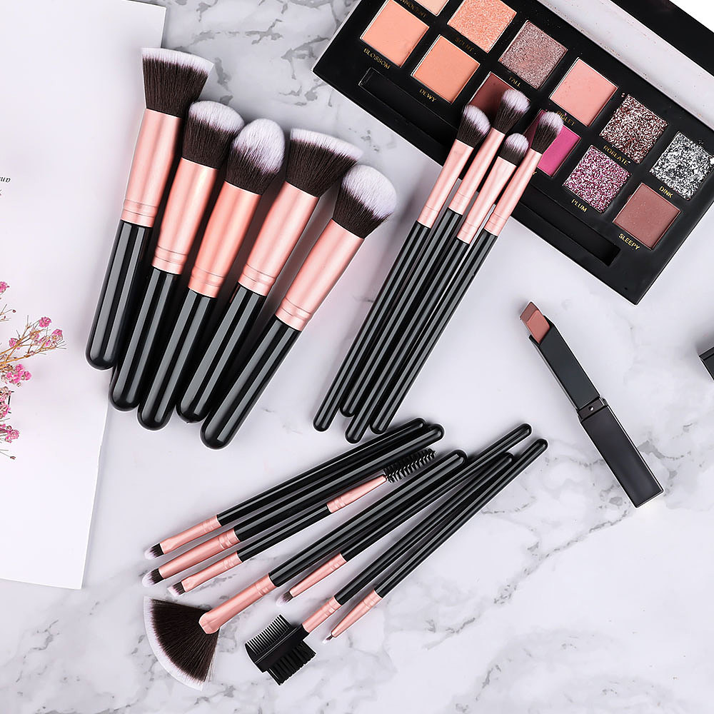 化妆刷拍摄&精修（图ZMzgxNjg4NzU2） - 产品摄影 - 站酷设计师桨茈_Erika原创素材 - 站酷ZCOOL