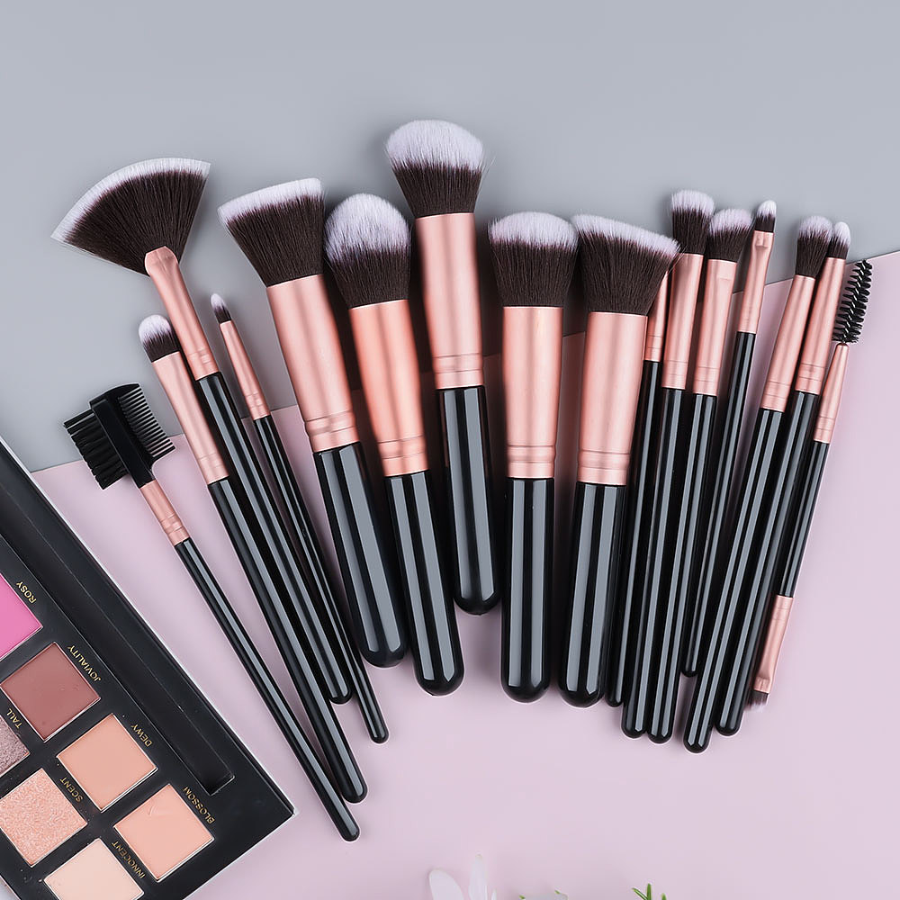 化妆刷拍摄&精修（图ZMzgxNjg4NzYw） - 产品摄影 - 站酷设计师桨茈_Erika原创素材 - 站酷ZCOOL