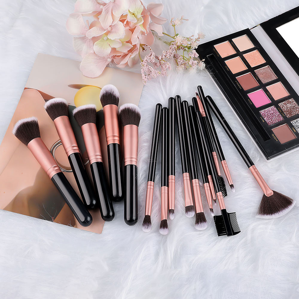 化妆刷拍摄&精修（图ZMzgxNjg4Nzg0） - 产品摄影 - 站酷设计师桨茈_Erika原创素材 - 站酷ZCOOL