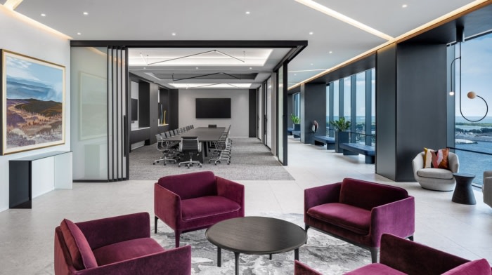 办公室体现了精致的优雅 拥有简洁的线条和一丝不苟的细节