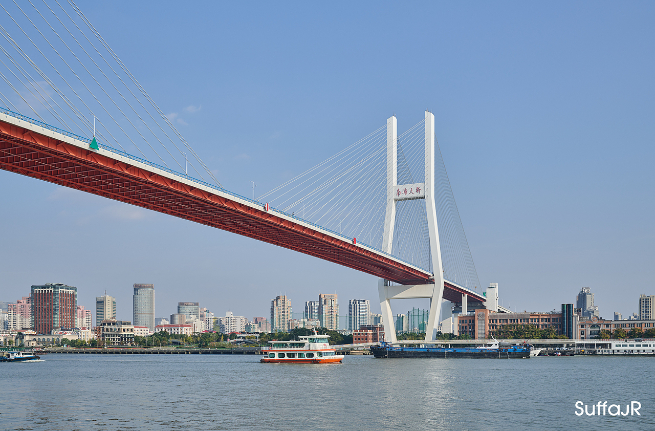 上海街头摄影20241126（图ZMzgxODI4MzMy） - 人文/纪实摄影 - 站酷设计师朱尼尔沙发SUFFA原创素材 - 站酷ZCOOL