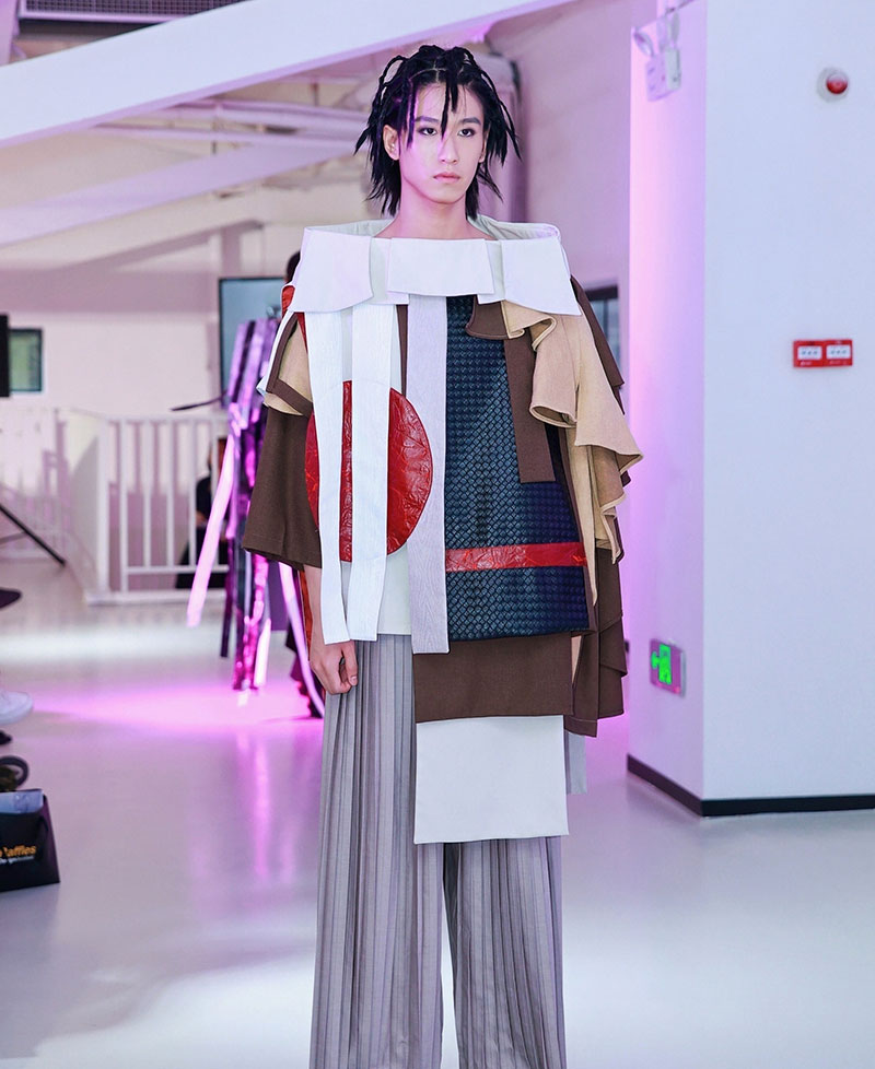 2024莱佛士时装秀作品：时尚与创意的完美碰撞（图ZMTQ5NzA1NDA=） - 资讯 - 站酷设计师莱佛士设计学院原创素材 - 站酷ZCOOL