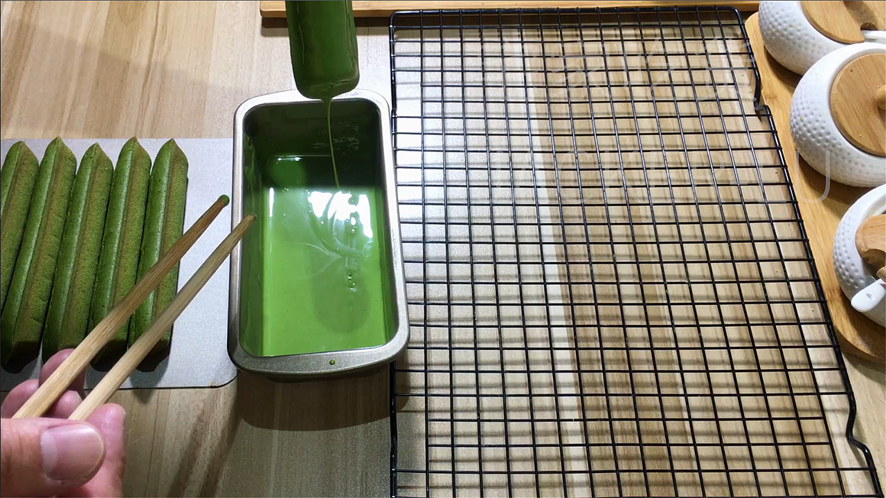 抹茶巧克力脆壳雪茄棒,清新与甜蜜完美融合,味蕾盛宴