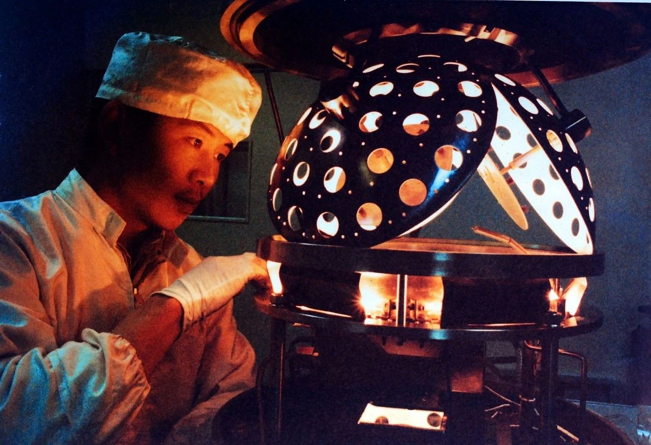 上世纪70年代的集成电路工厂（图ZMzgyMDAwMTg0） - 人文/纪实摄影 - 站酷设计师四川非遗摄影前沿原创素材 - 站酷ZCOOL